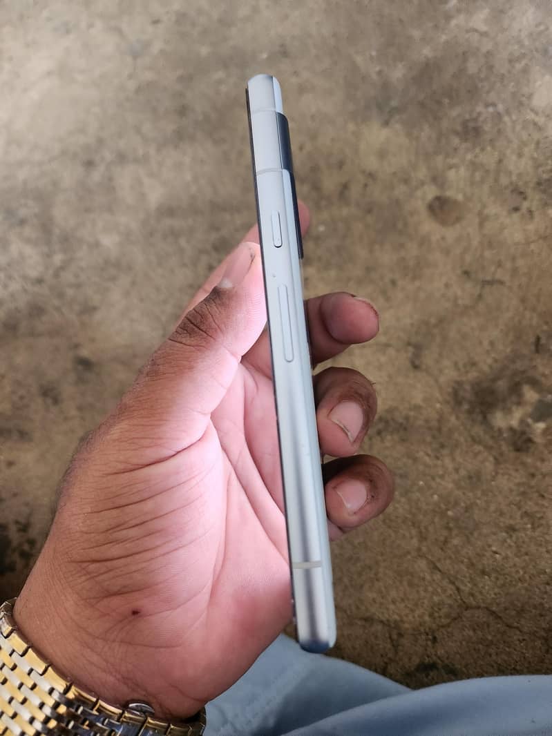 Google Pixel 7a 2