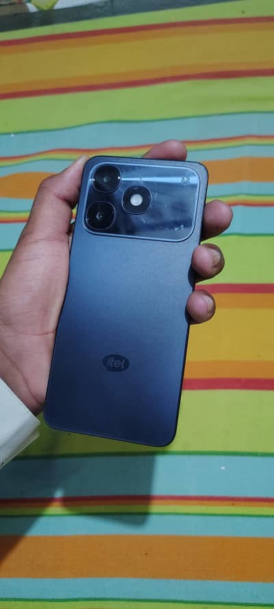 Itel A90