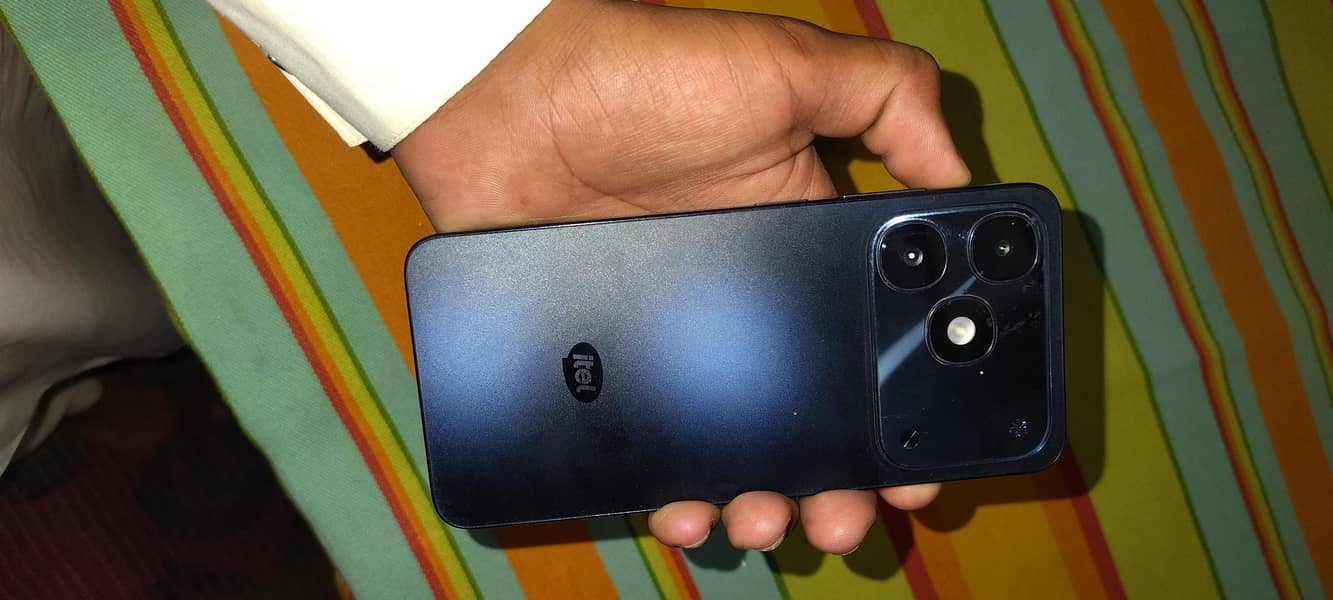 Itel A90 7