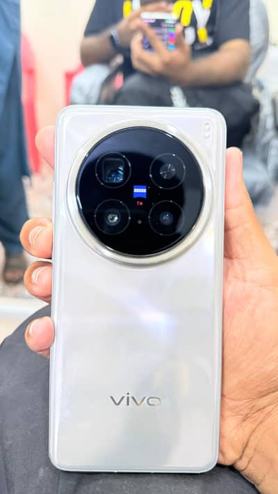 Vivo x200 Pro