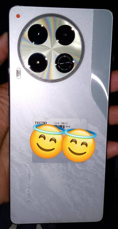 TECNO CAMON 30