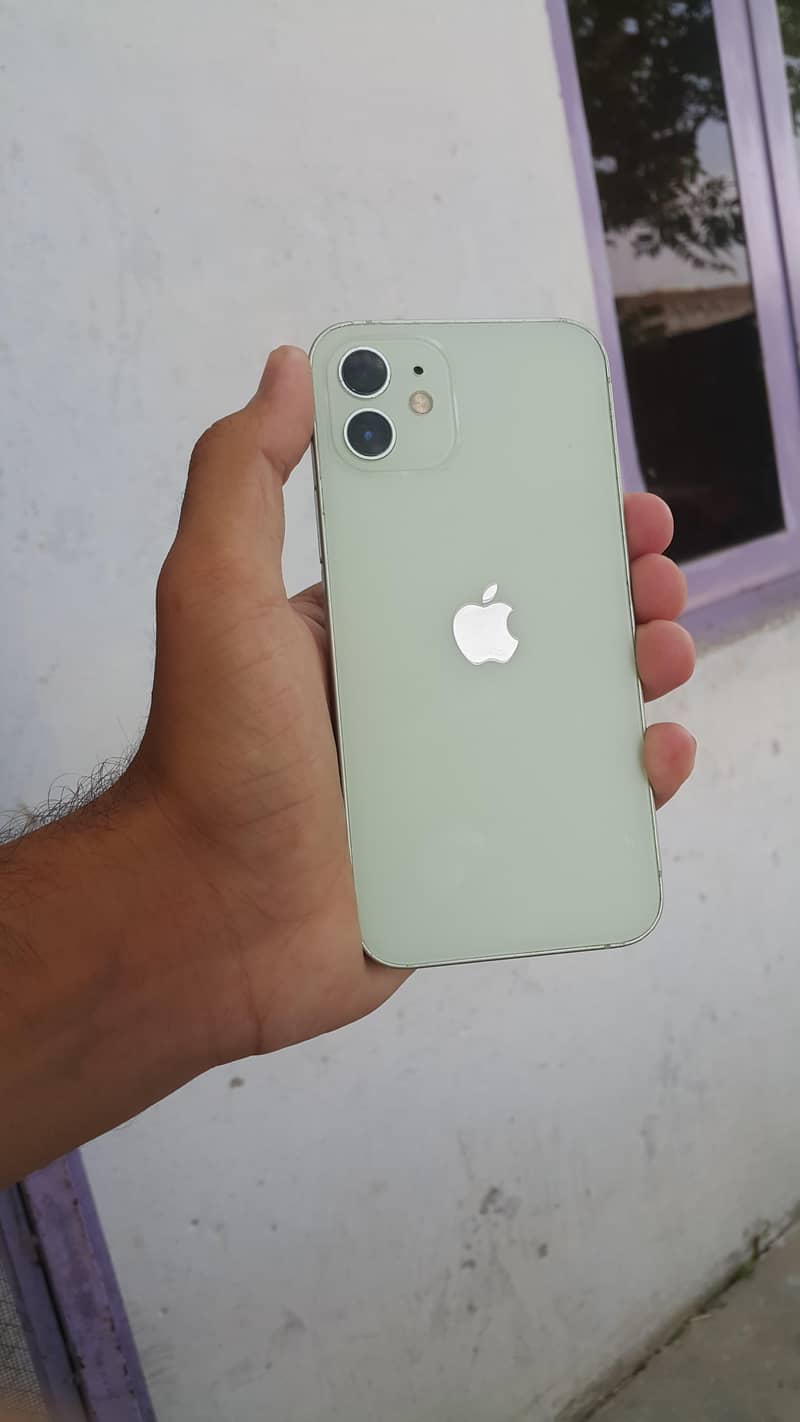 Apple iPhone 12 0