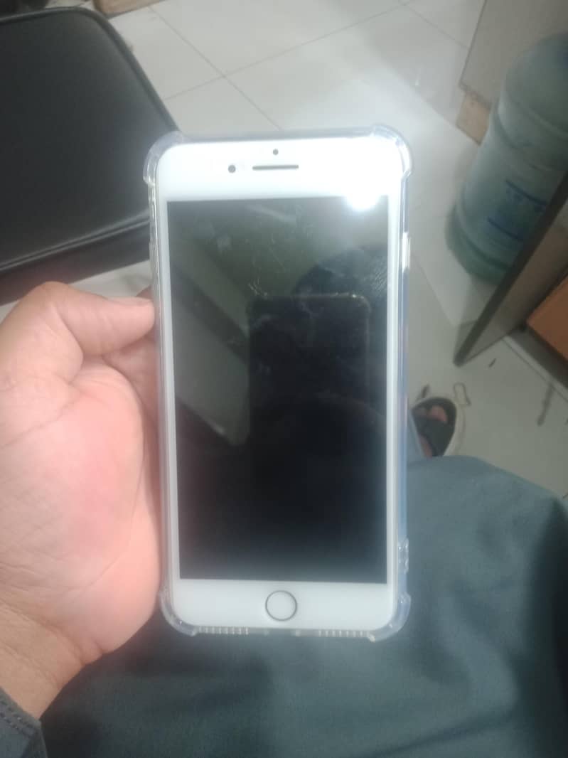 Apple iPhone 7 Plus 0