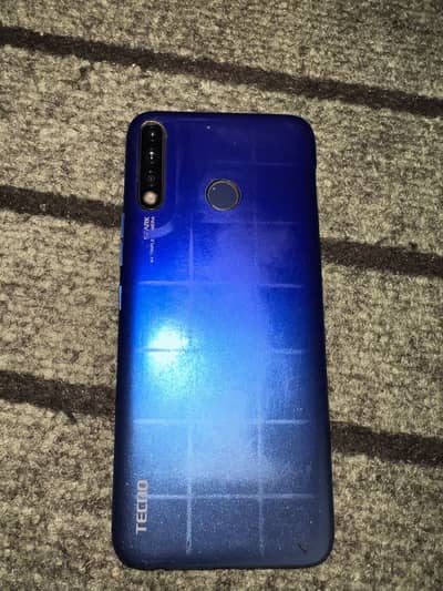 Tecno Spark 4