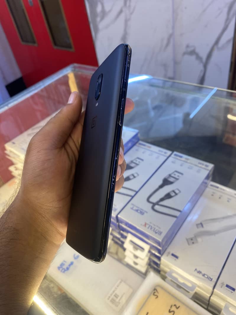 One plus 6t 3
