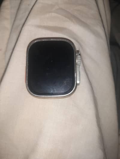 smart watch ha on hoti ha lakin charger nahi ha is liya on nahi ha