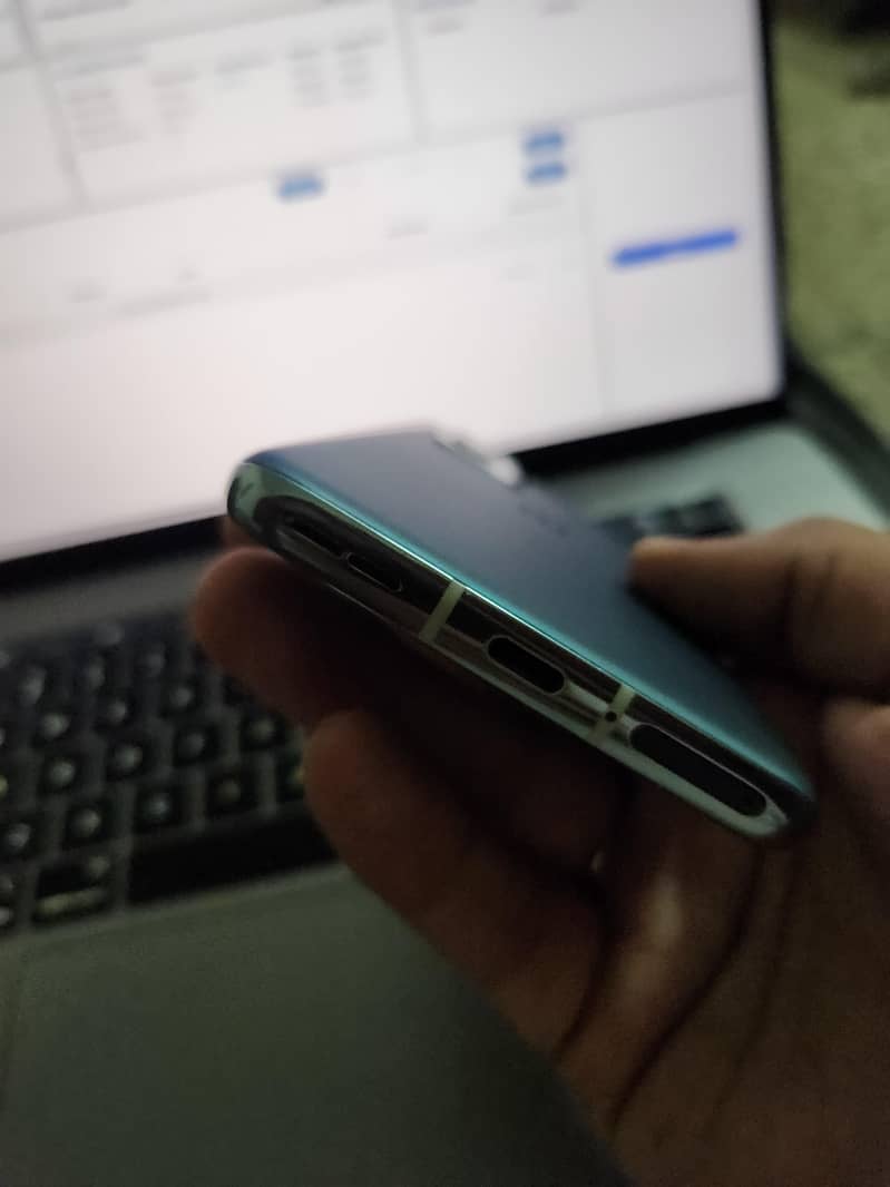 One Plus 9 Pro 4