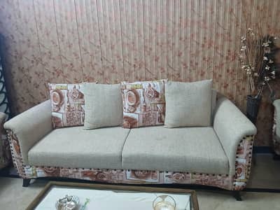 7 Seater Sofa set with Table