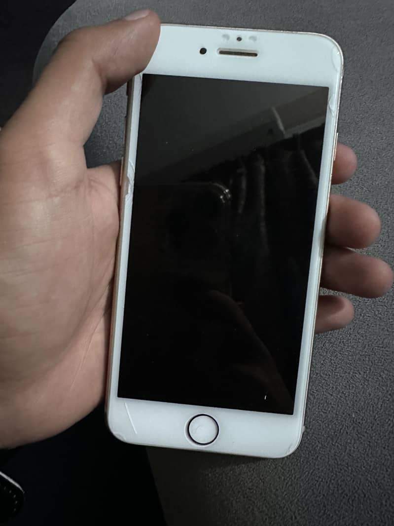 Apple iPhone 8 3