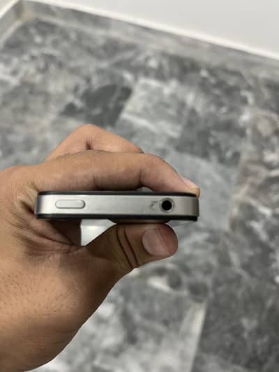 Apple iPhone 4s lush condition