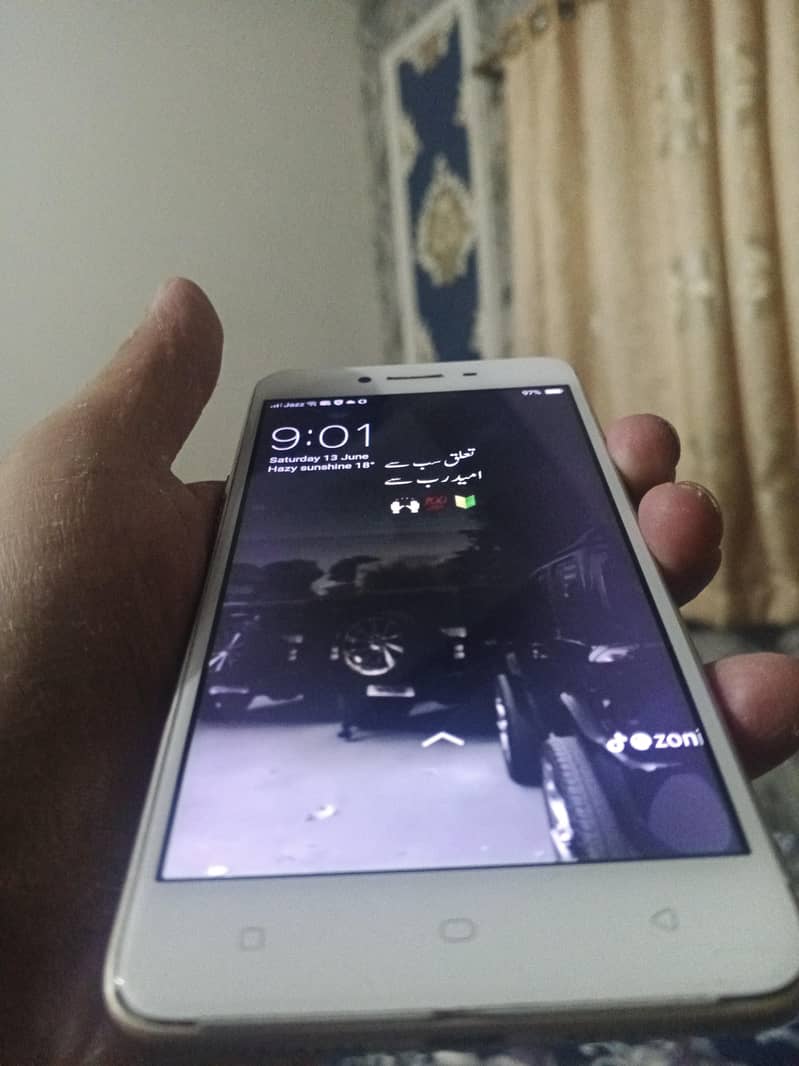 OPPO A37 2
