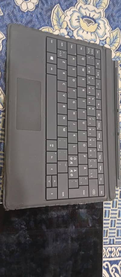 hp surface 6+ 128 with touch and type