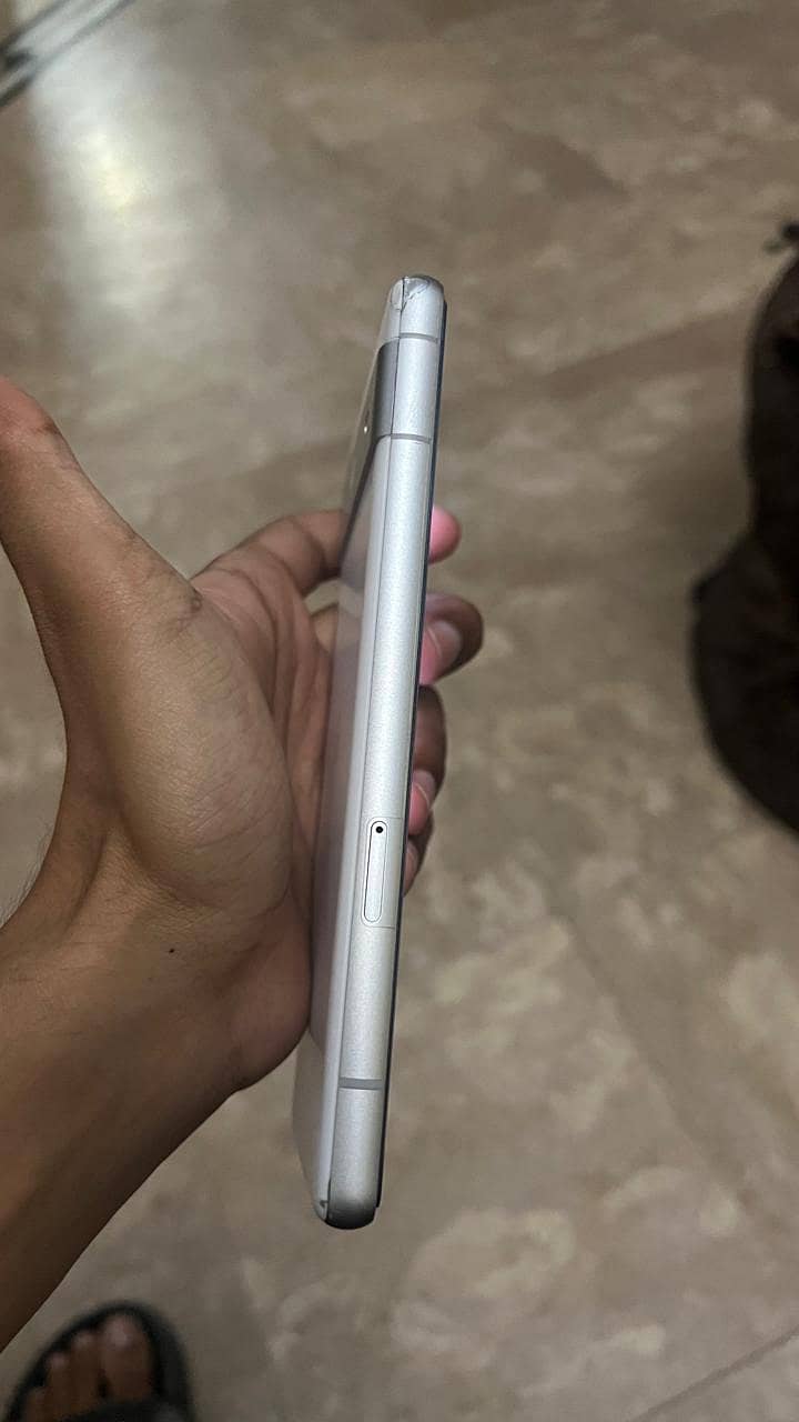 Google Pixel 7a 5