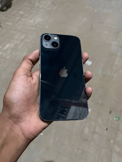 Apple iPhone 13