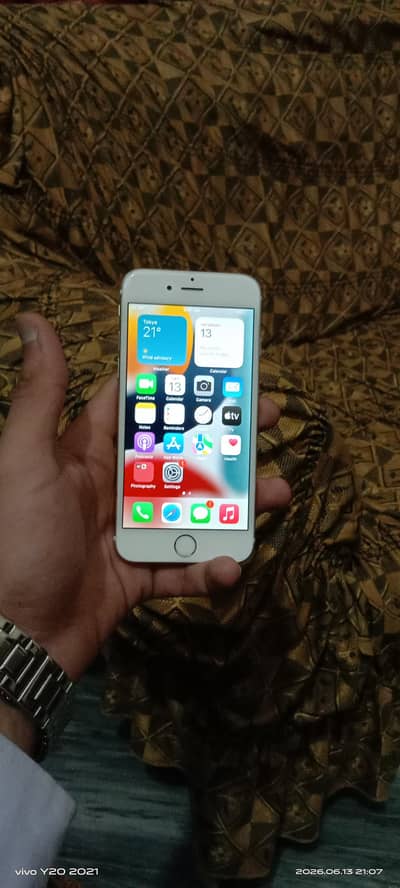 Apple iPhone 6S factory unlock