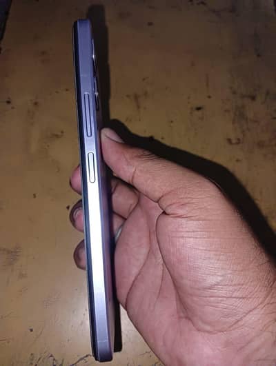 Vivo Y17s