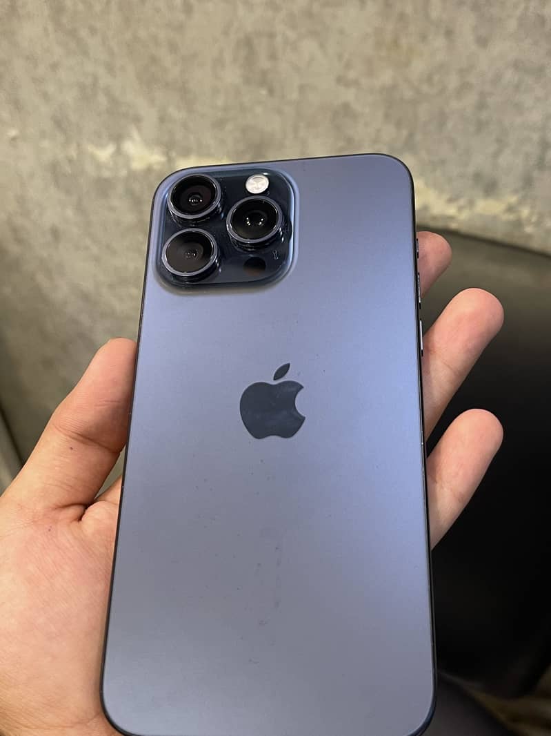 Iphone 15 pro max 0