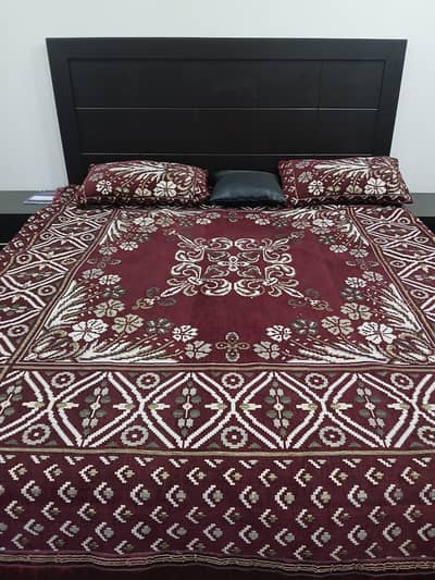 Bed. dressing . churidan. bed sheet. Takia with (8) inch Metro