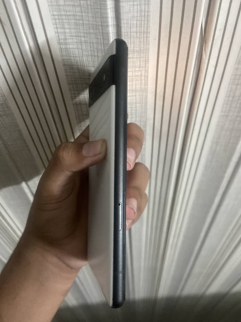 Google Pixel 6a 03216770021 4