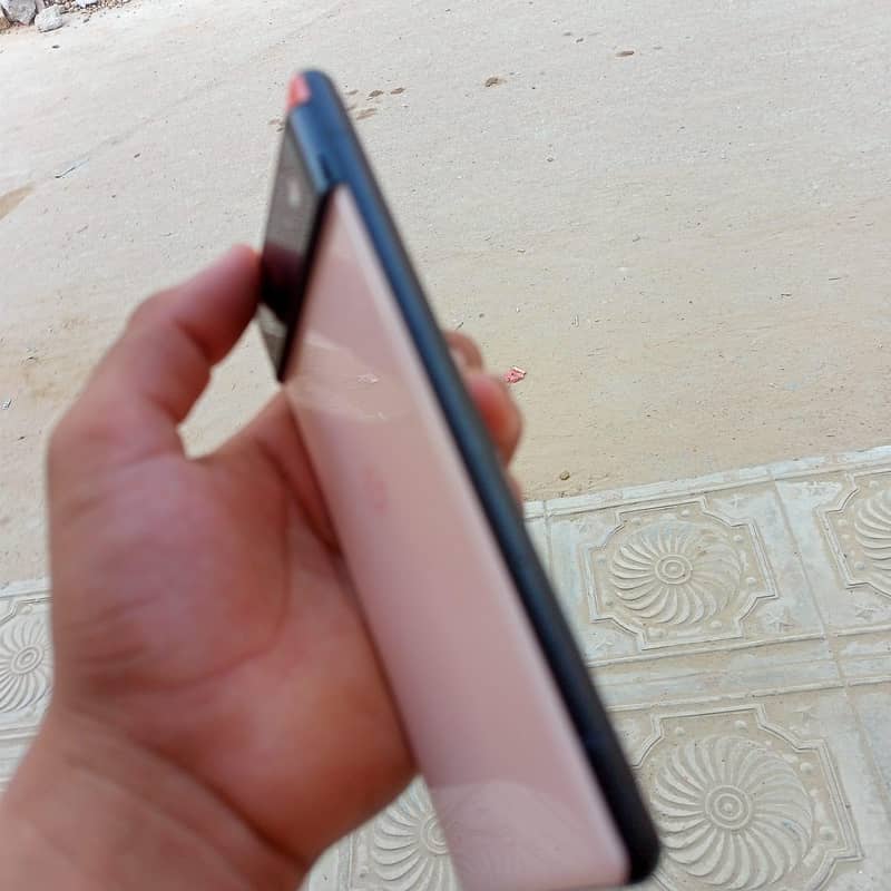 Google Pixel 6 4