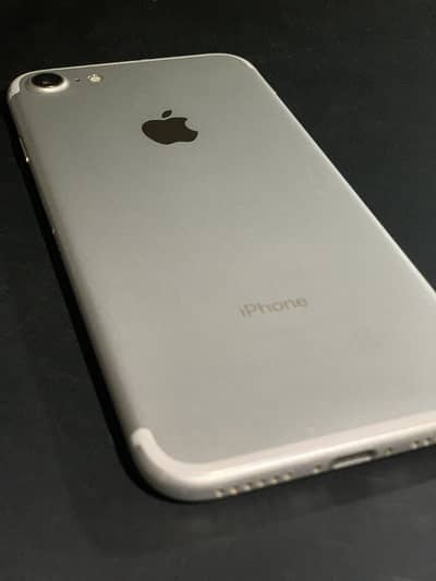 Apple iPhone 7