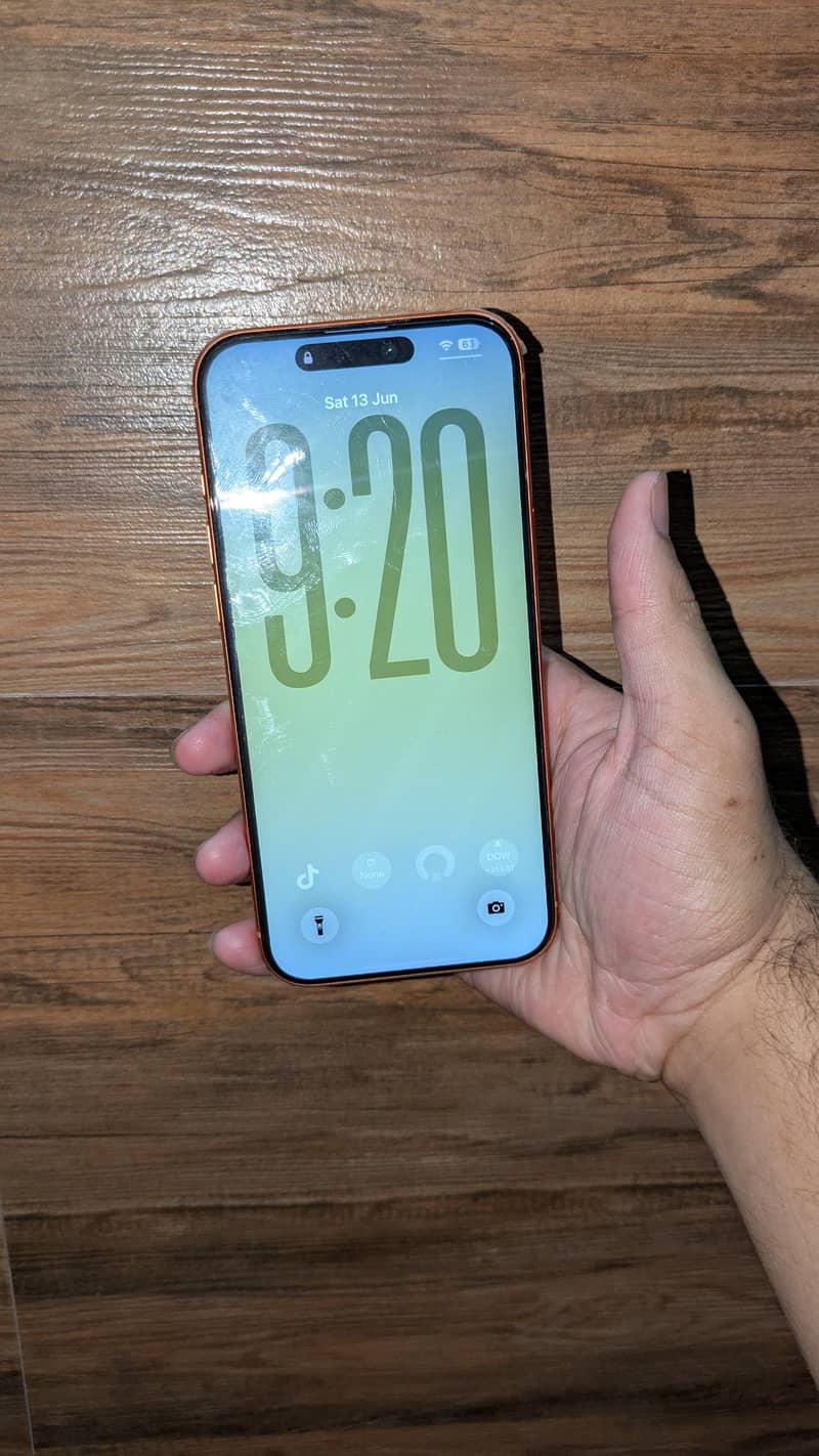 iphone 17 pro max 1
