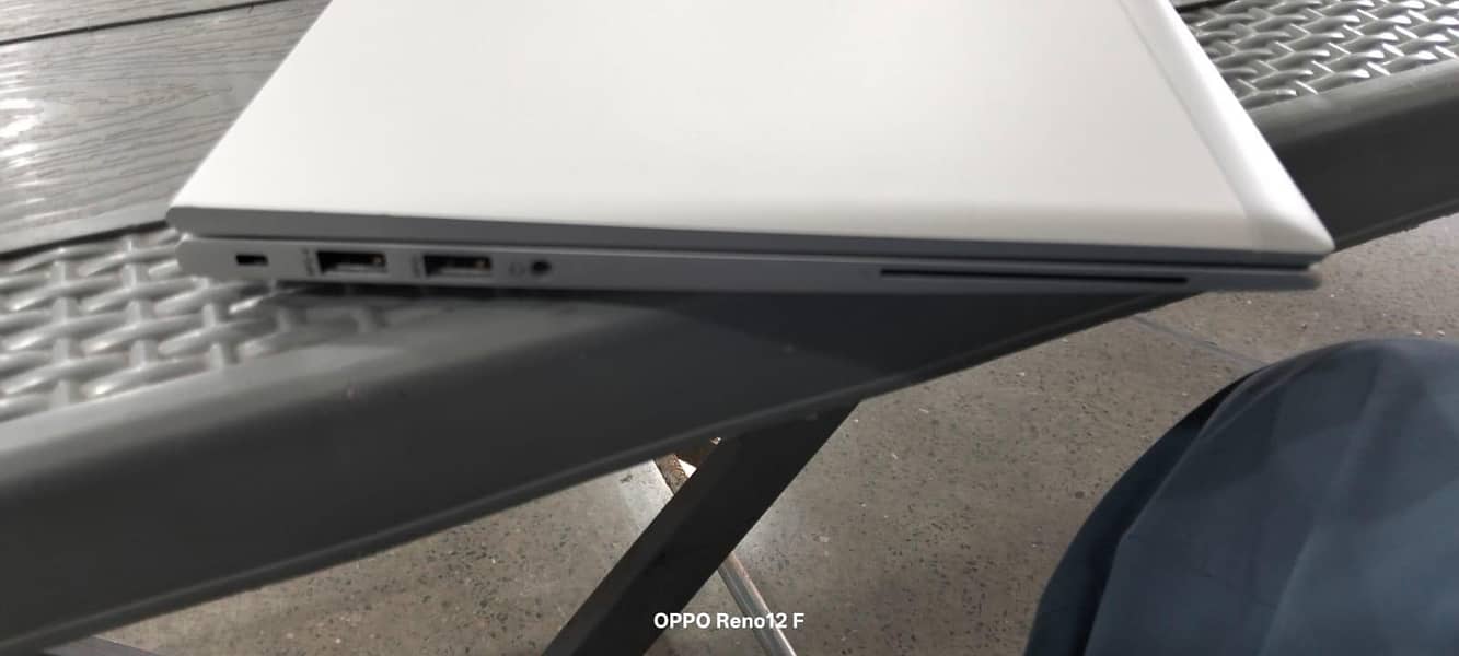 Laptop 3