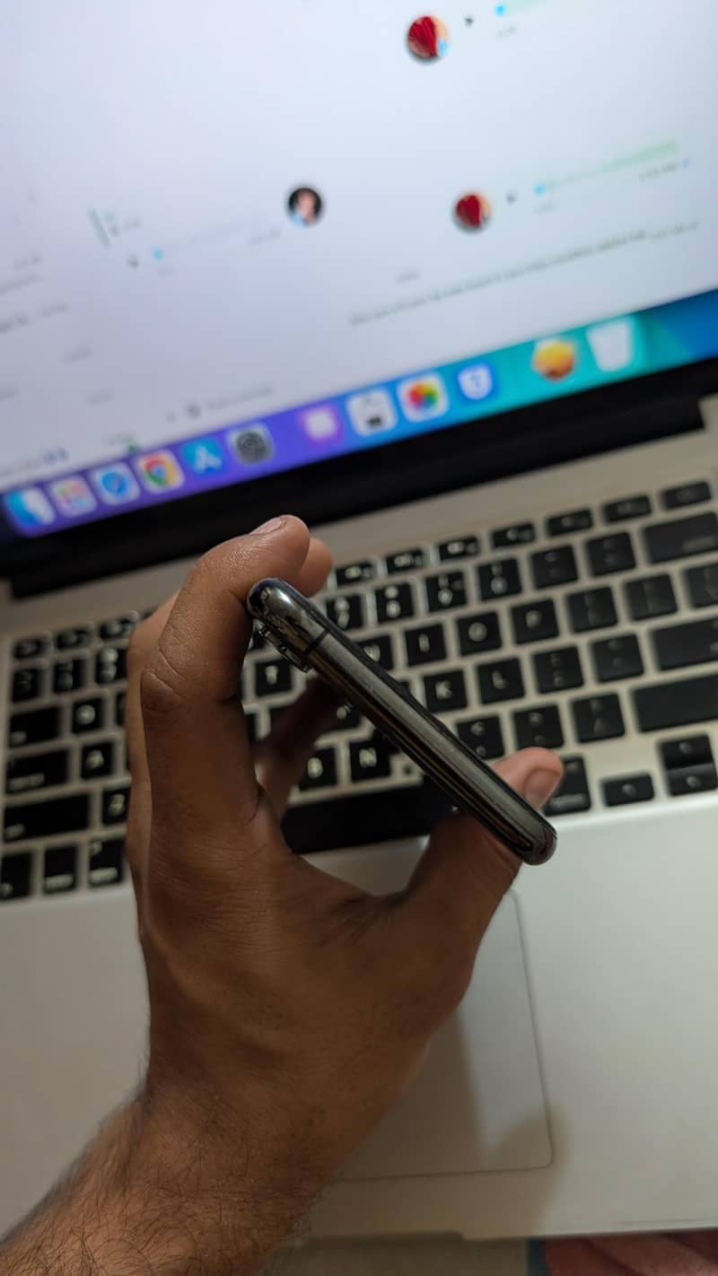 Apple iPhone X 0