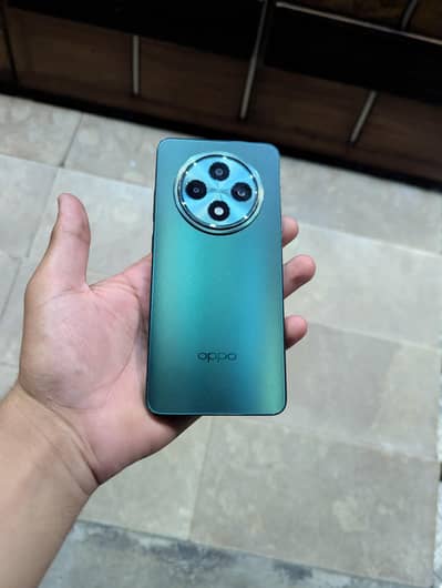 OPPO Reno12 F