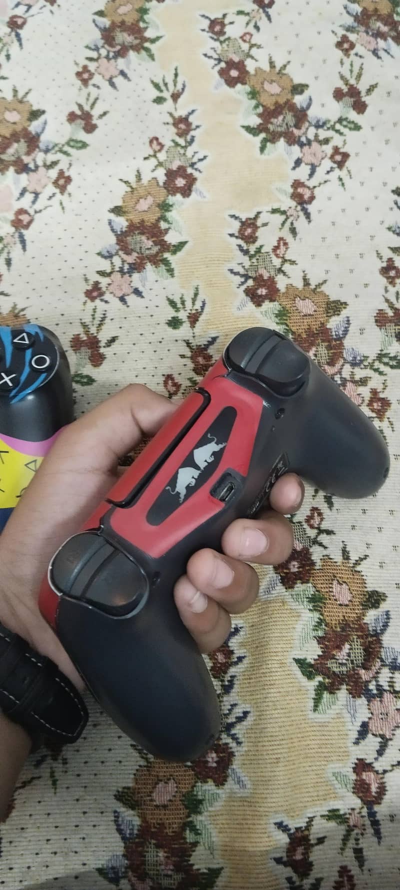 PS4 CONTROLLER(USED) 1