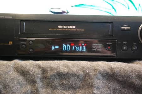 PHILIPS VCR IN WORKING CONDITION