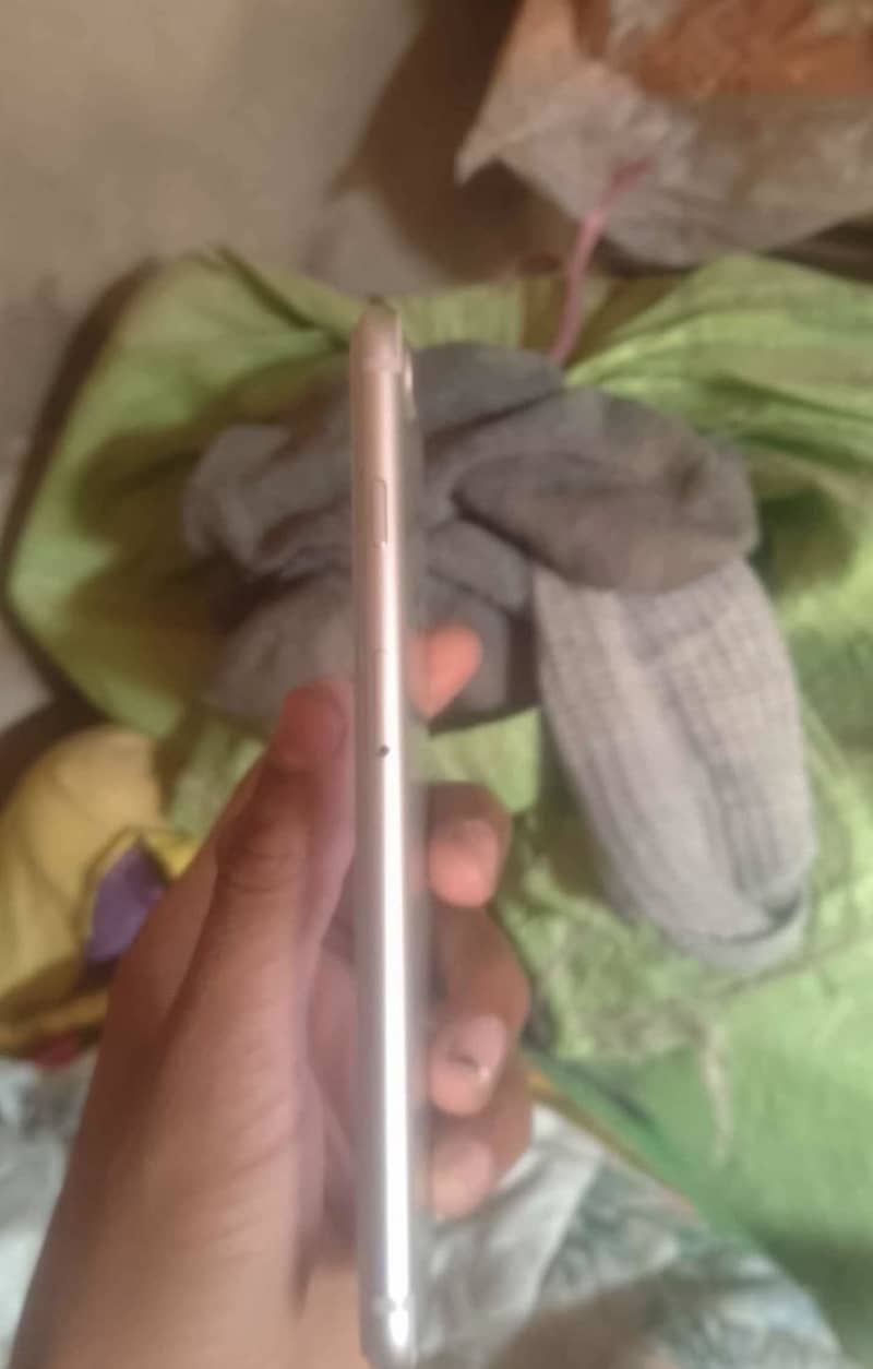 Apple iPhone 7 Plus 1
