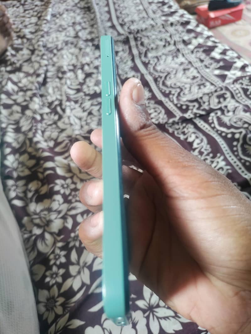 realme C35 1