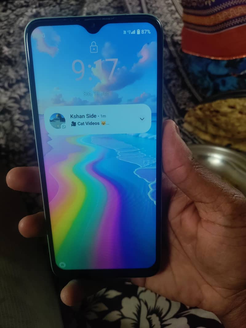 realme C35 4