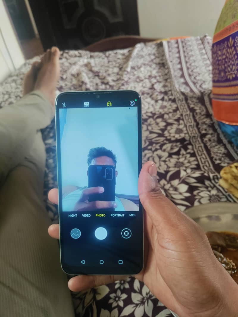 realme C35 7