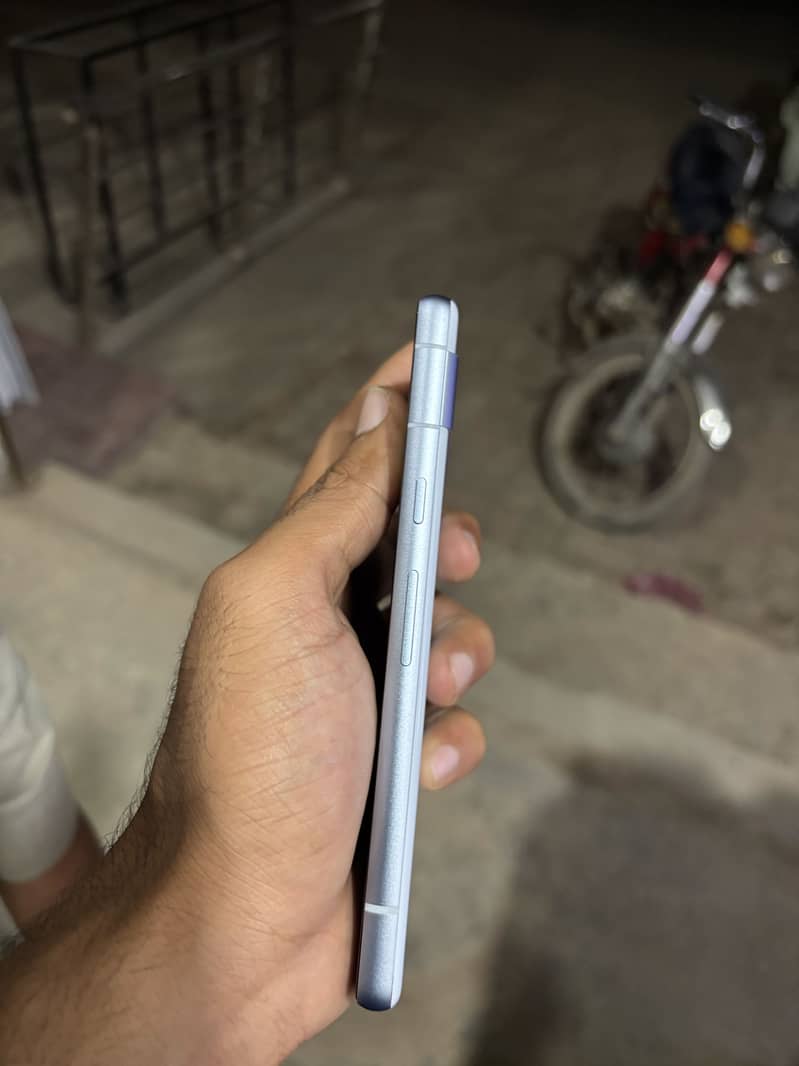 Google Pixel 7a 2