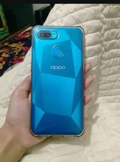 OPPO A12