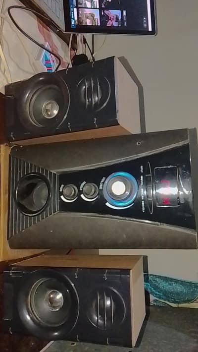 Home theatre 2.1 Subwoofer with two speakers