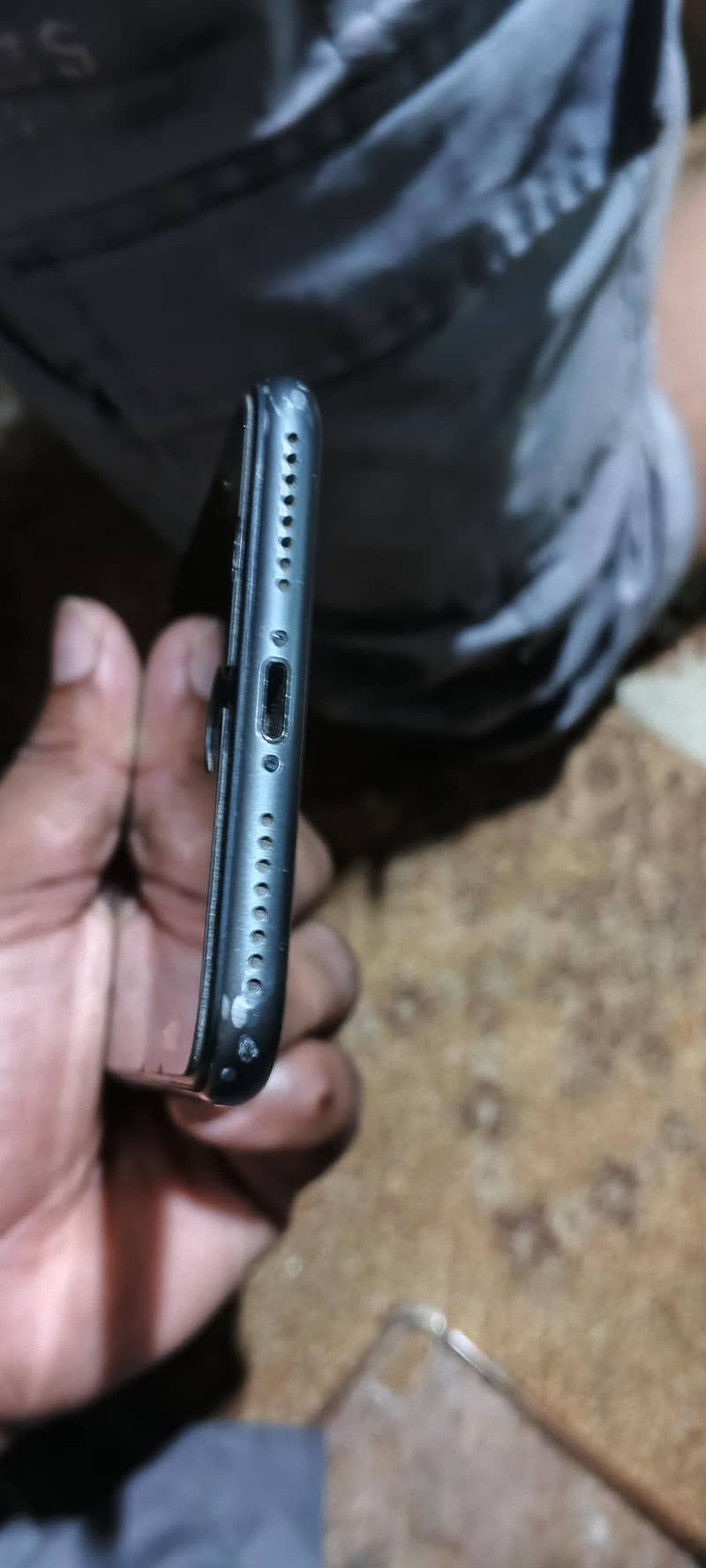 Apple iPhone 8 Plus 2
