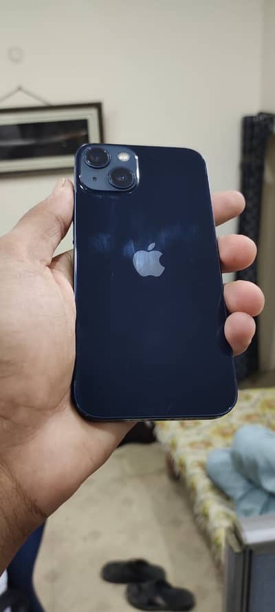 Apple iPhone 13