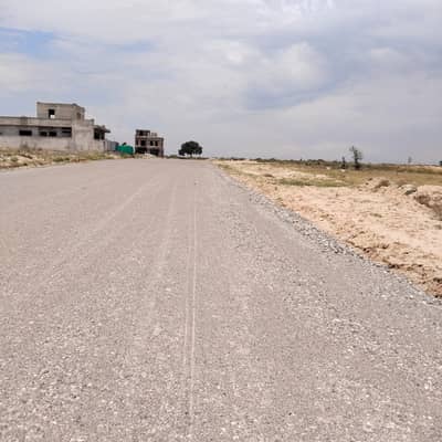 1 kanal Level possession plot for sale in university town - Black F Islamabad