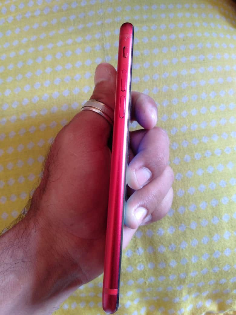 Apple iPhone SE 6