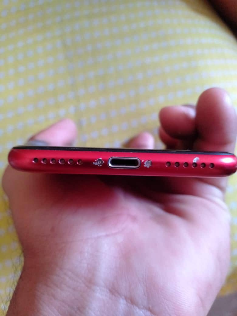 Apple iPhone SE 7