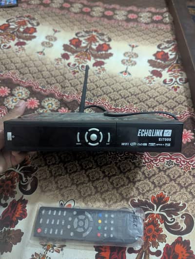 Dish Receiver with Remote & 2 Dishes for Sale