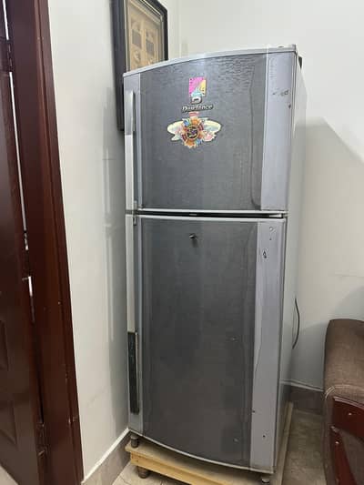 Dawlance Large Size Refrigerator