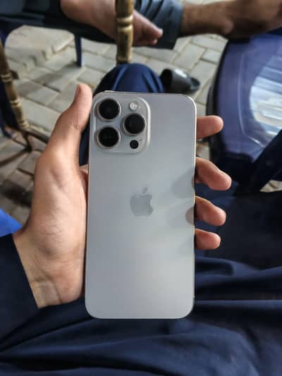Apple iPhone 15 Pro Max