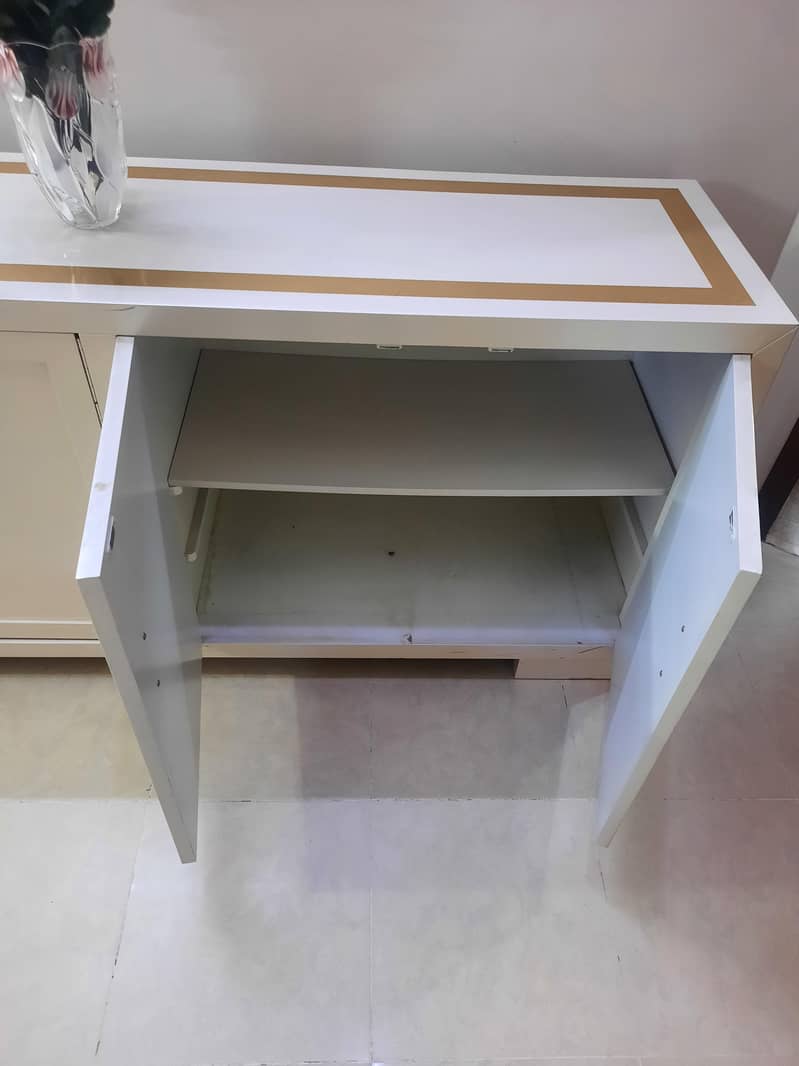 Buffet Rack 1