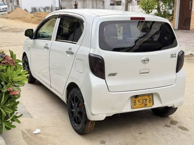 Daihatsu Mira 2013