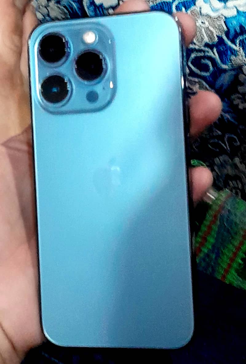 Apple iPhone 13 Pro 0