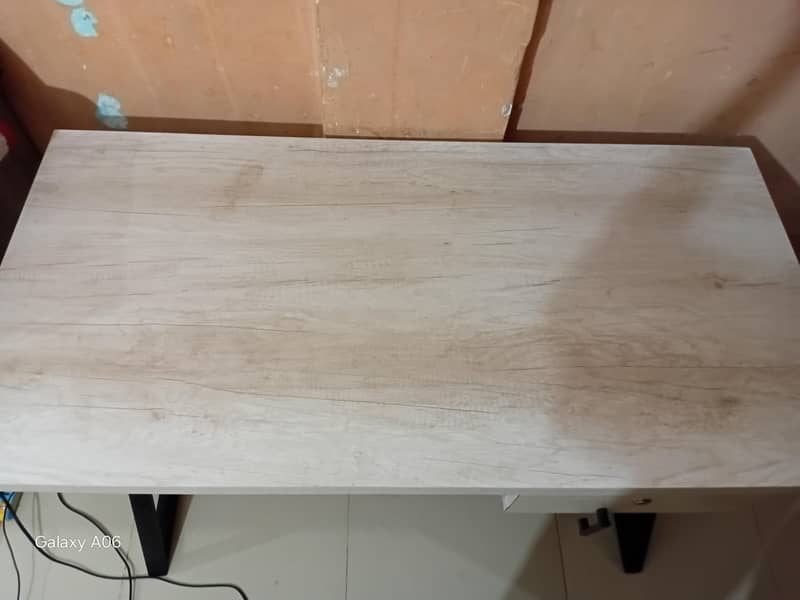 gaming table 0